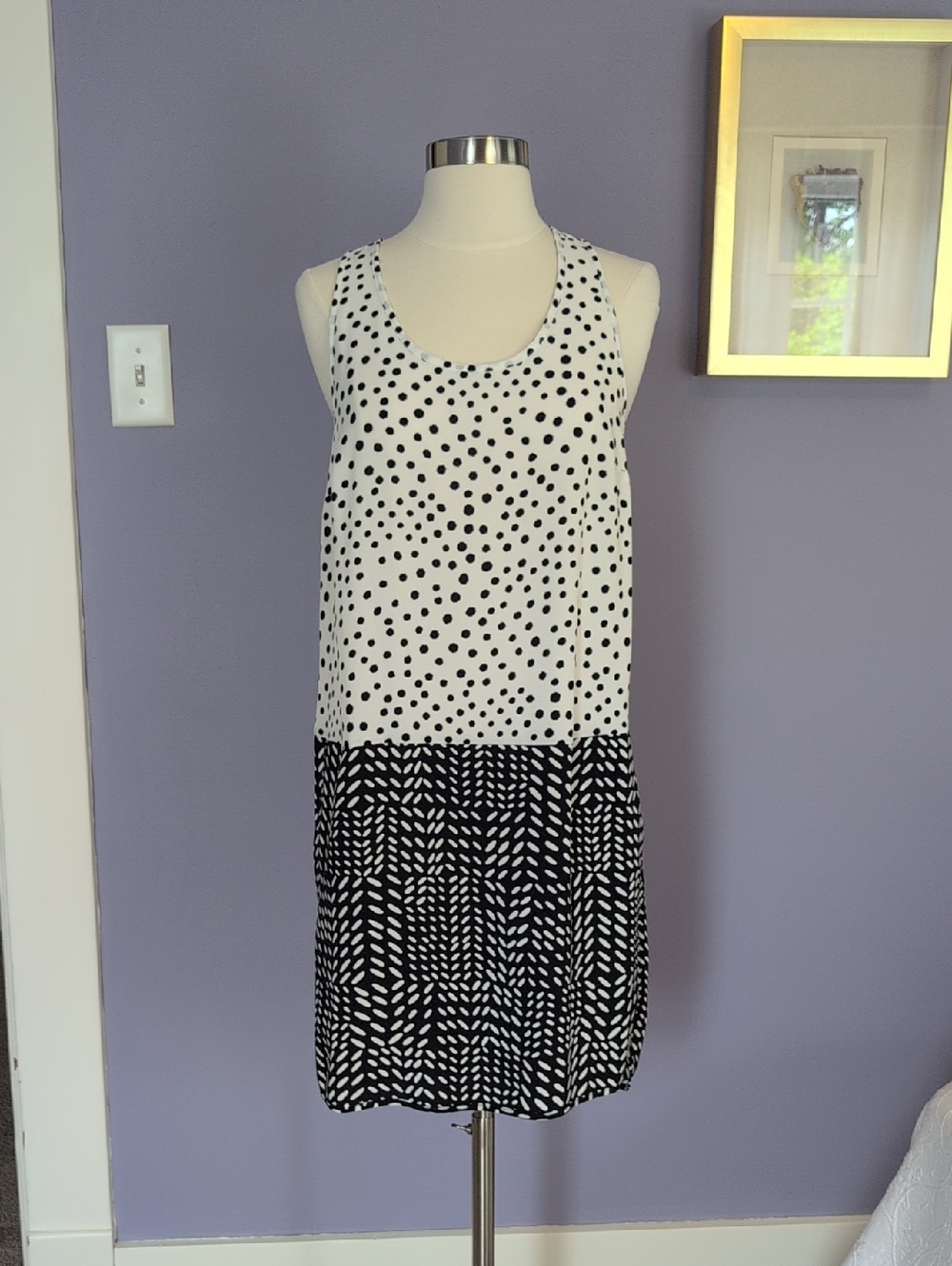 NWT LOFT Black and White Sleeveless Shift Dress (Small)